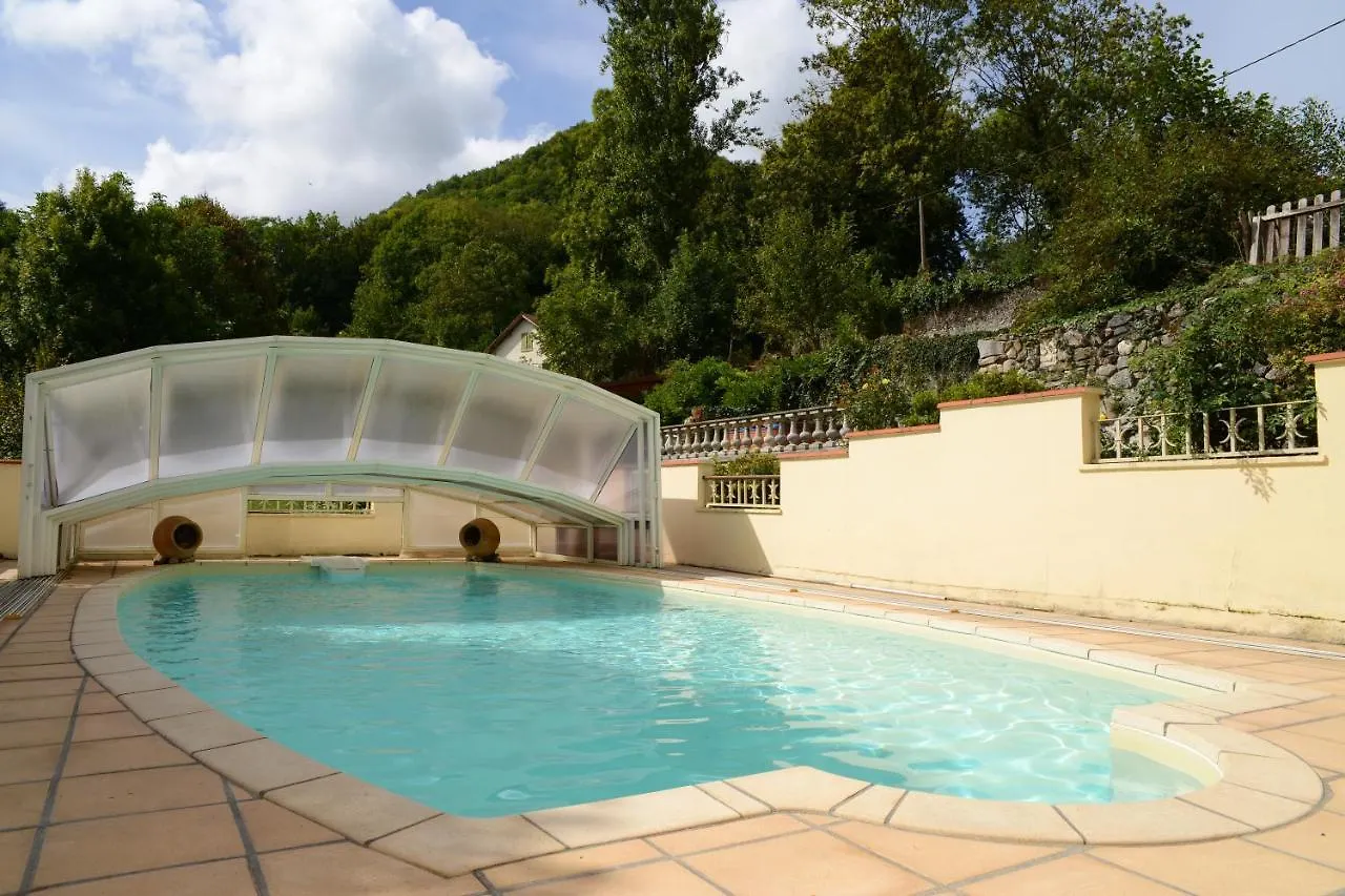 Les Olivier Pub, Brasserie Et B&B Mauleon-Barousse