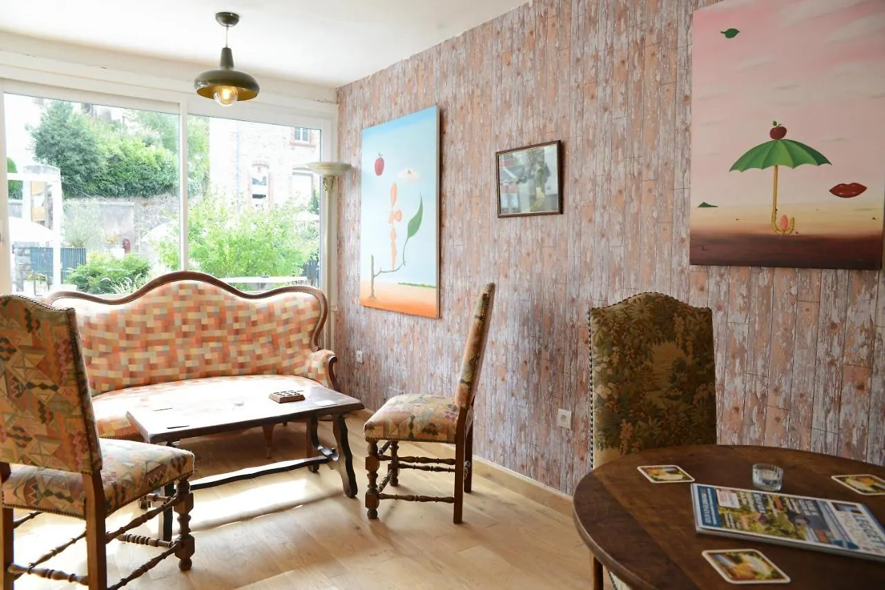 Les Olivier Pub, Brasserie Et B&B Mauleon-Barousse