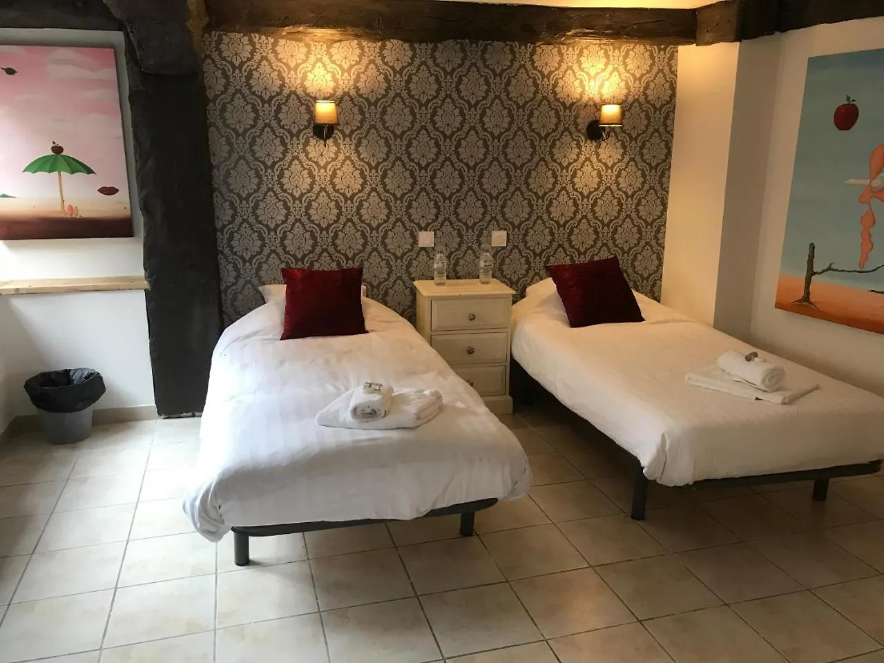 Les Olivier Pub, Brasserie Et B&B 0*, Mauleon-Barousse France